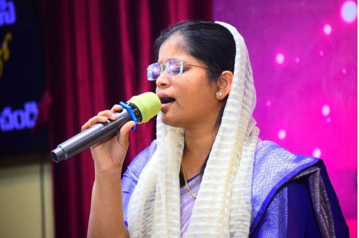 Sis Tabitha Stephen